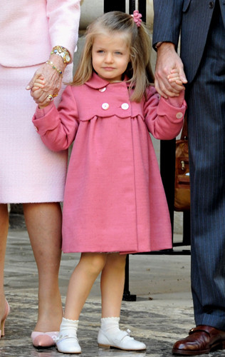 Това сладко момиченце е бъдещата кралица на Испания! (ФОТО + ВИДЕО)