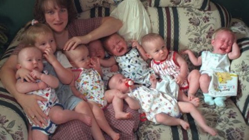 Виж първата в света седморка близнаци 16 години по-късно! (ФОТО)
