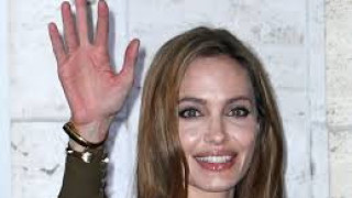 Разкритие! Лъсна шокираща истина за Анджелина Джоли!