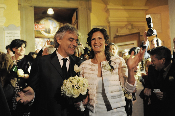 Андреа Бочели се ожени за любовта на живота си /СНИМКИ/