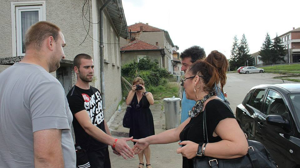 Ивана се раздаде за бедстващите в Килифарево СНИМКИ/ ВИДЕО от акцията