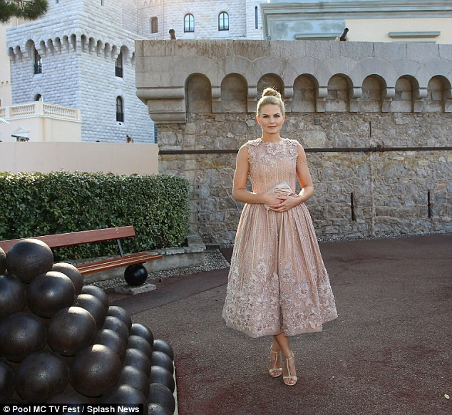 Ема от "Имало едно време" стана принцеса в Монако (СНИМКИ)
