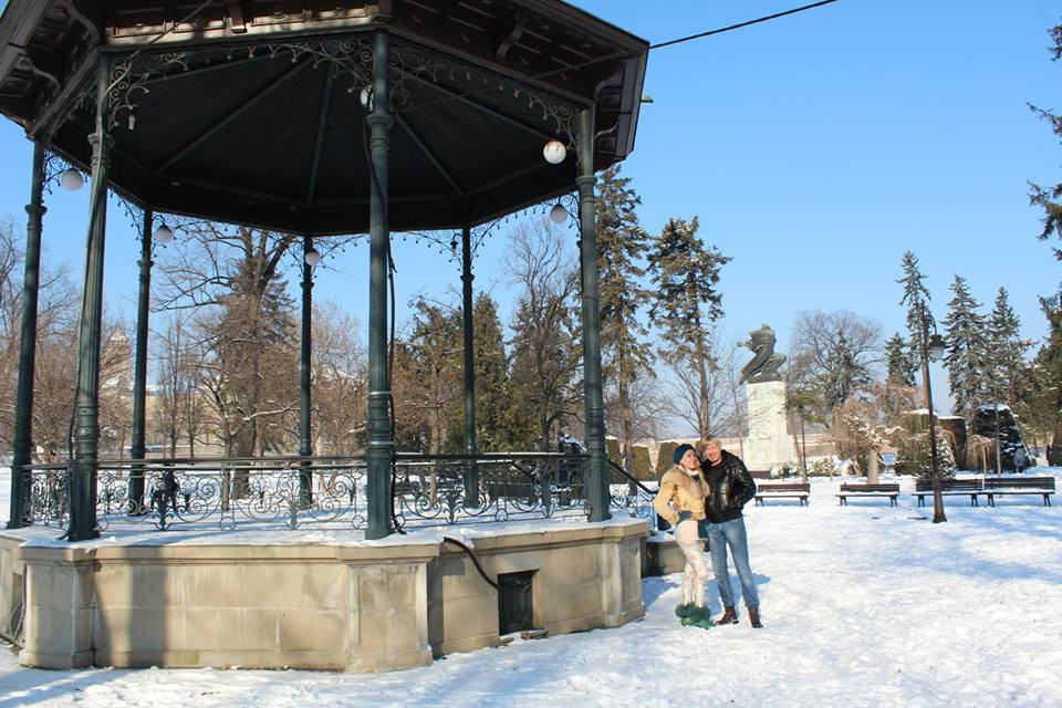 Антония Петрова празнува втора Коледа в странство (СНИМКИ)