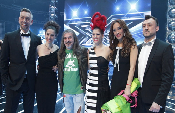 За урок на Маги Халваджиян: Виж как постъпват с журито на X Factor в чужбина!