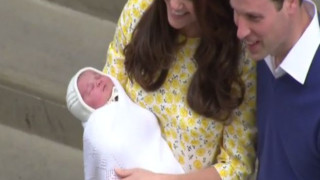 Скандал след раждането: Кейт Мидълтън изкара кралицата от кожата й