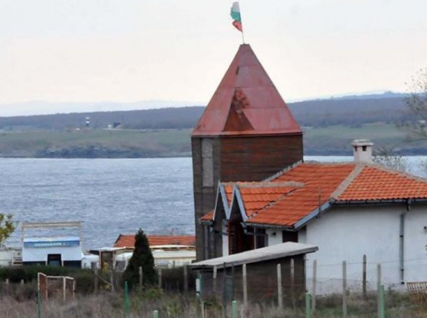 Цветан Василев и Плевнелиев имат и морски палати! (СНИМКИ и на останалите ВИП-резиденции)