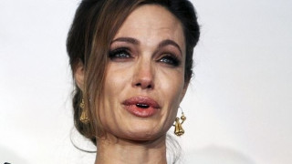 Огромна мъка: Анджелина Джоли се прощава с детето си