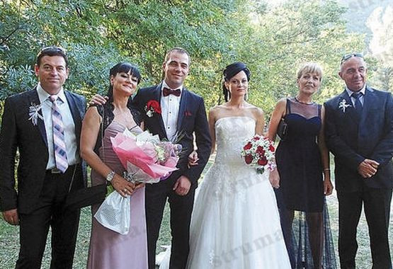 Севдалина и Валентин Спасови ожениха своята Венета на изискано тържество! (СНИМКИ)