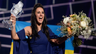 Потрес: Виж истината за Джамала - победителката в "Евровизия 2016"!