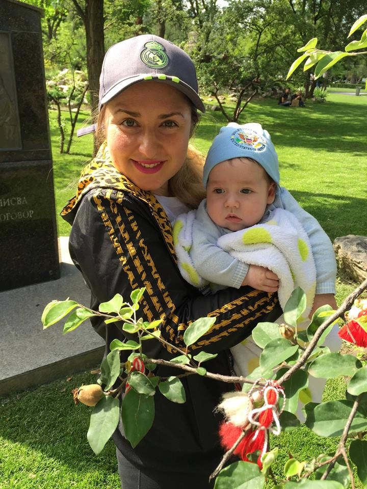 Сладури: Венета Борисова и малък Бойко превзеха Борисовата градина! (подробности + СНИМКИ)