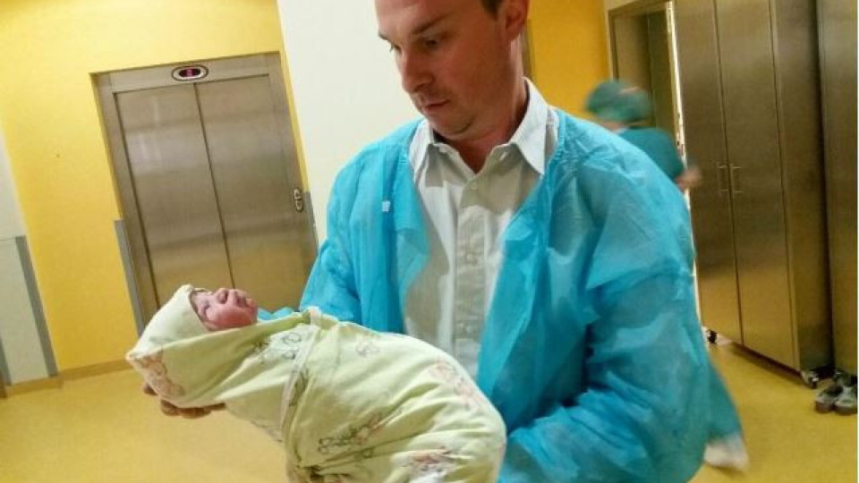 Пепи Бакърджиев плаче от щастие, стана мъжки татко за втори път!