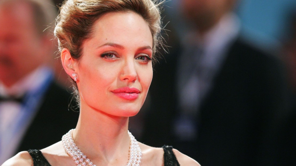 Анджелина Джоли казва „да” на милиардер!(Виж кой е щастливецът и кога е сватбата)