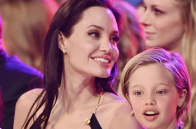 Потрес! Анджелина Джоли сменя пола на 12-годишното си дете