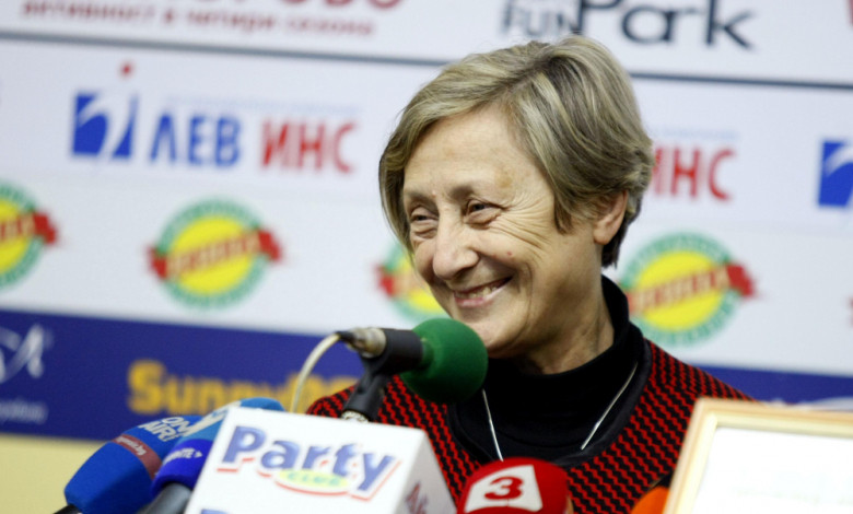Нешка Робева чукна 73! Великата треньорка с уникален жест към феновете си