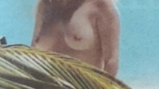 Ехааааааааааа, какви гърди! Вижте 52-годишната Гала чисто гола! (СНИМКИ 18+)