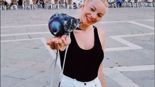Гаф: Емилия с незаконна издънка във Венеция! (още подробности)