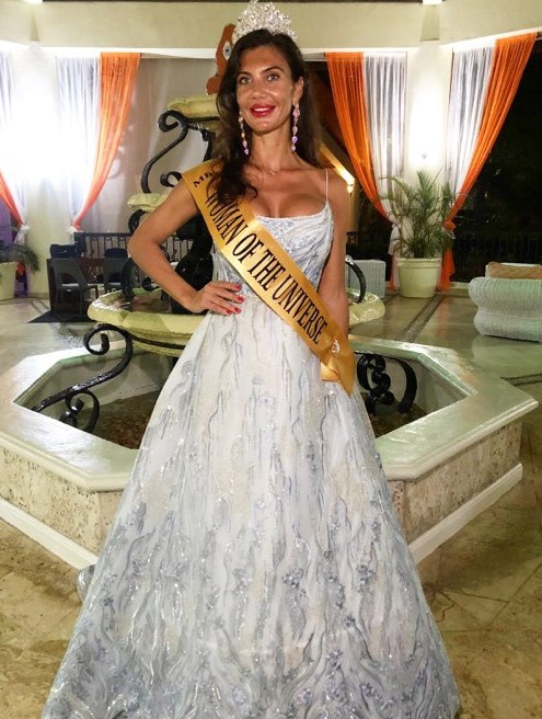 Мисис България Роксана Кирилова ни прослави в Доминикана! (виж тук)