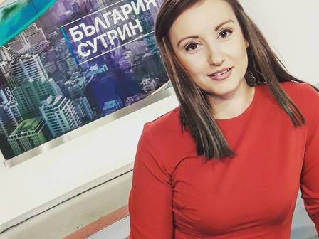 Вижте истината за Лора Инджова - новата екранна половинка на Виктор Николаев! (Невероятни разкрития)