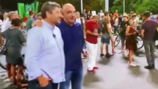 Скандално ВИДЕО от протеста: Сикаджия докладва на Христо Иванов за разговор с Маджо, проваленият министър: "Тихо!"