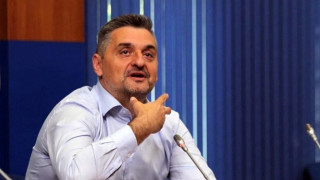 Кирил Добрев с честитка по случай Новата година!