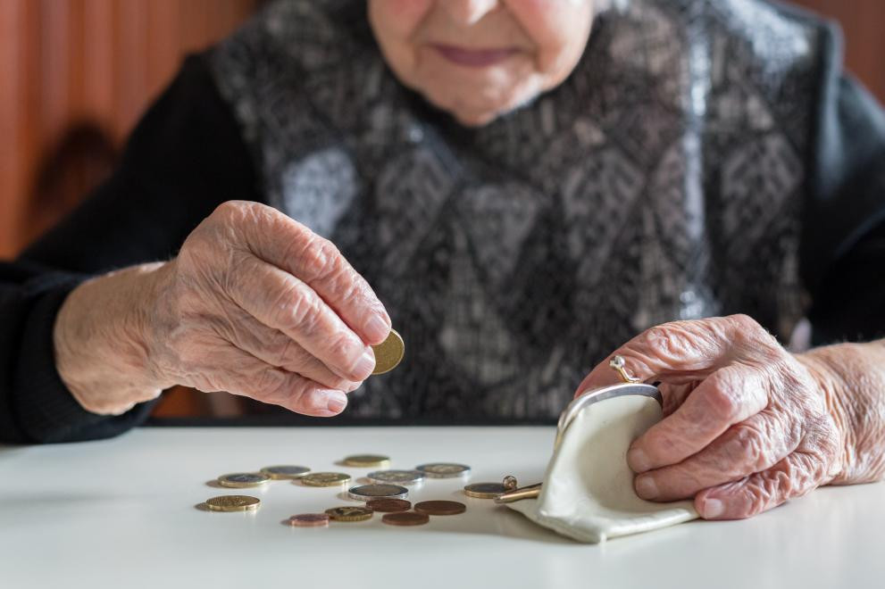 Част от пенсионерите ще получат еднократна помощ