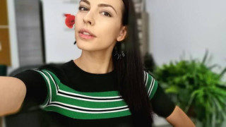 Неда Спасова чукна 30 без гадже, пак почерпи на крак