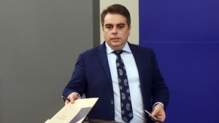 Скандалът с луксозния имот на Асен Василев се разраства