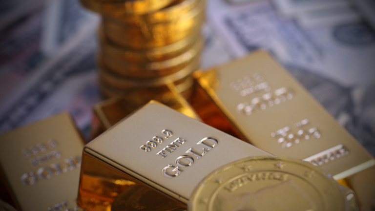 Експертът е убеден, че съдбата на долара няма да застигне златото