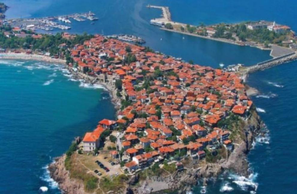 SOZOPOL IN SHOCK: The oligarchs Prokopiev and Harmadzhiev have occupied Germankata – the Greens are silent about the haciendas of the rich