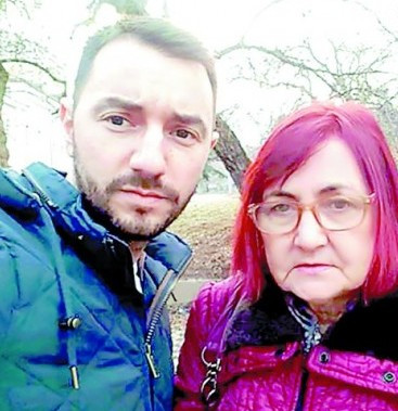 Антон Хекимян и майка