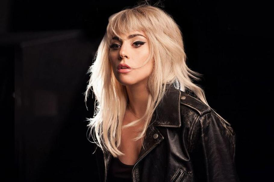 Лейди Гага разкрива себе си пред феновете - Снимка 2