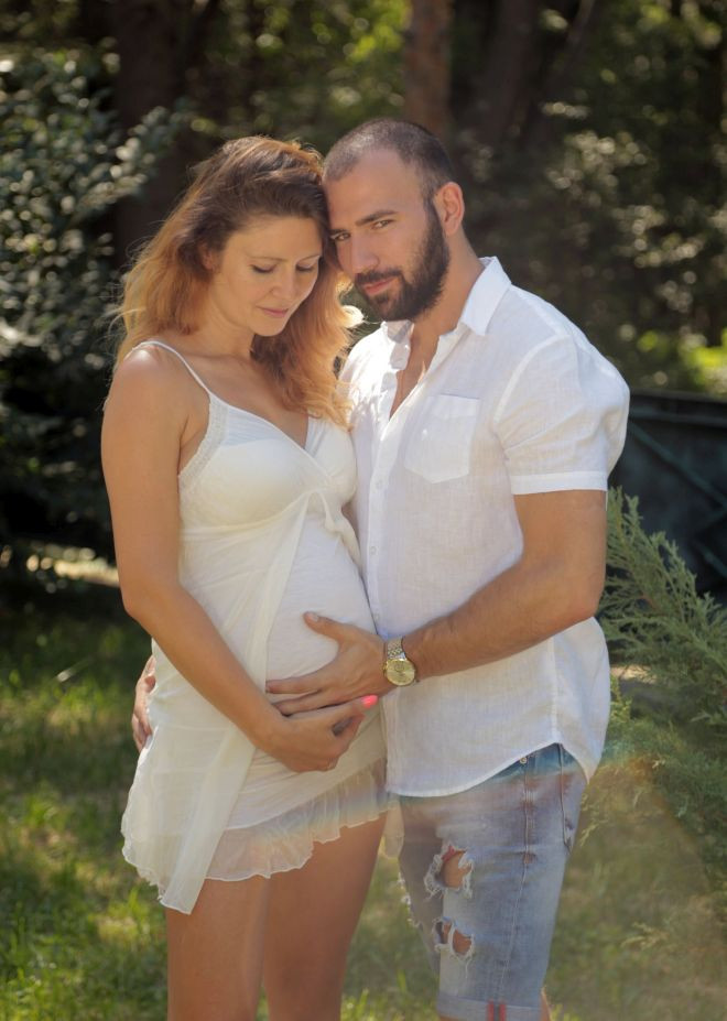 Скандал: Атанас Месечков и Кремена чакат бебе след броени месеци! (злобари питат кой е бащата - СНИМКИ) - Снимка 2