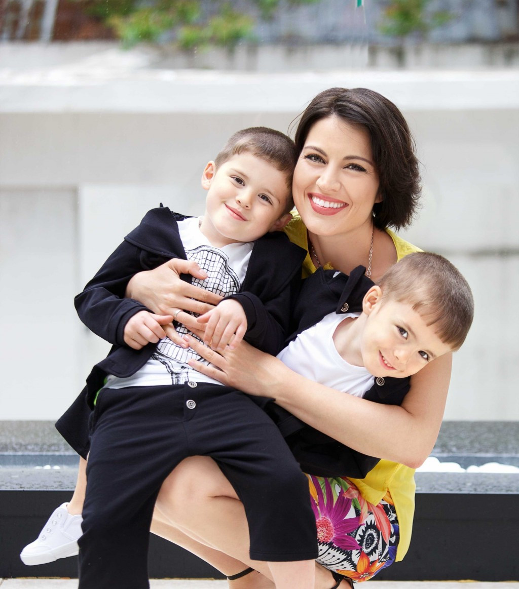 Десислава Стоянова - лице от ефира и най-вече щастлива майка на две момчета 