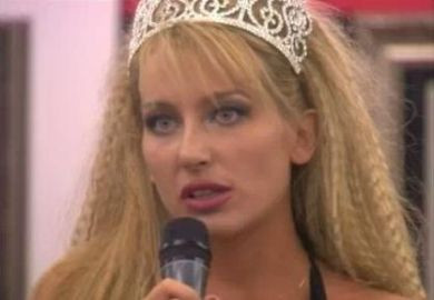 Антония Петрова - горда със своите корони и конкурси за красота