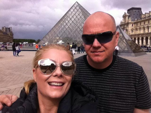 Венета Райкова и Тихомир щастливи в Париж