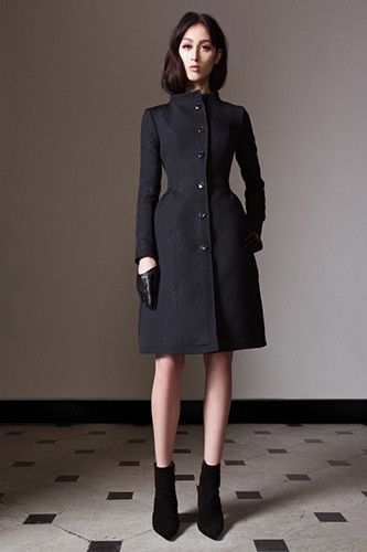 Черното палто, което със сигурност ще се хареса на Кейт Мидълтън