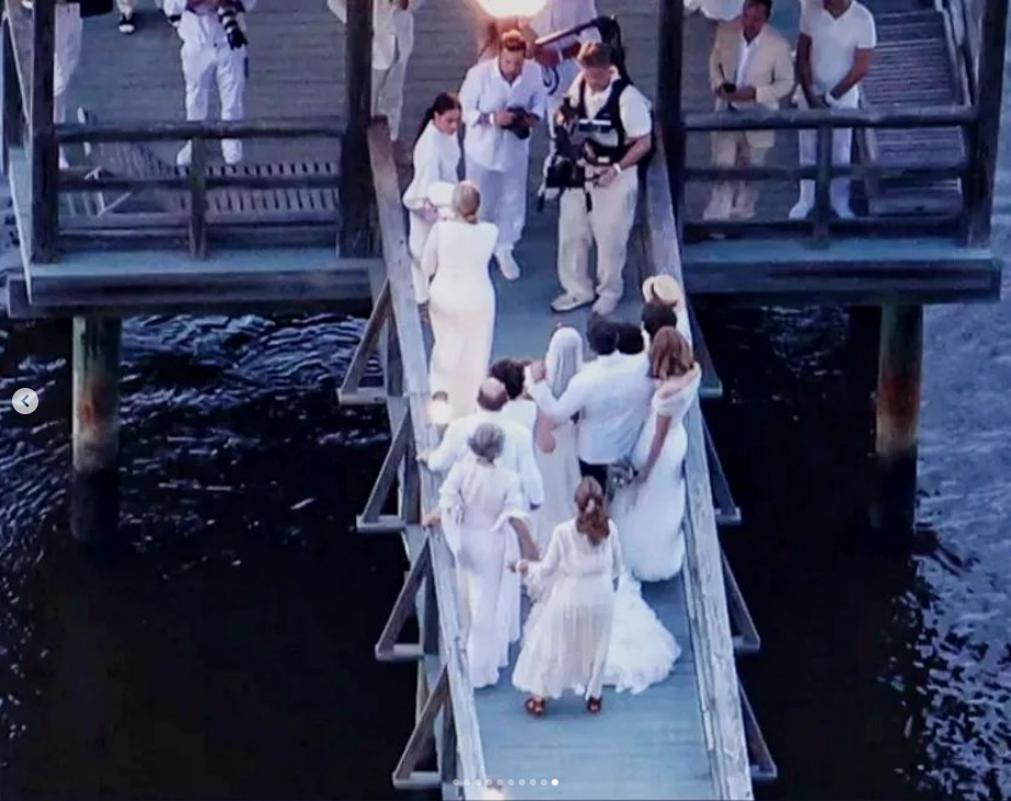Втората сватба на Джей Ло и Бен Афлек като от приказките (Снимки от събитието)