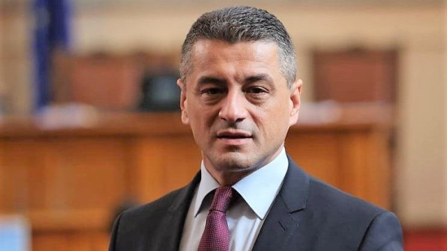 Новоизлюпеният лидер на маргиналната партийка Българска прогресивна линия и бивш