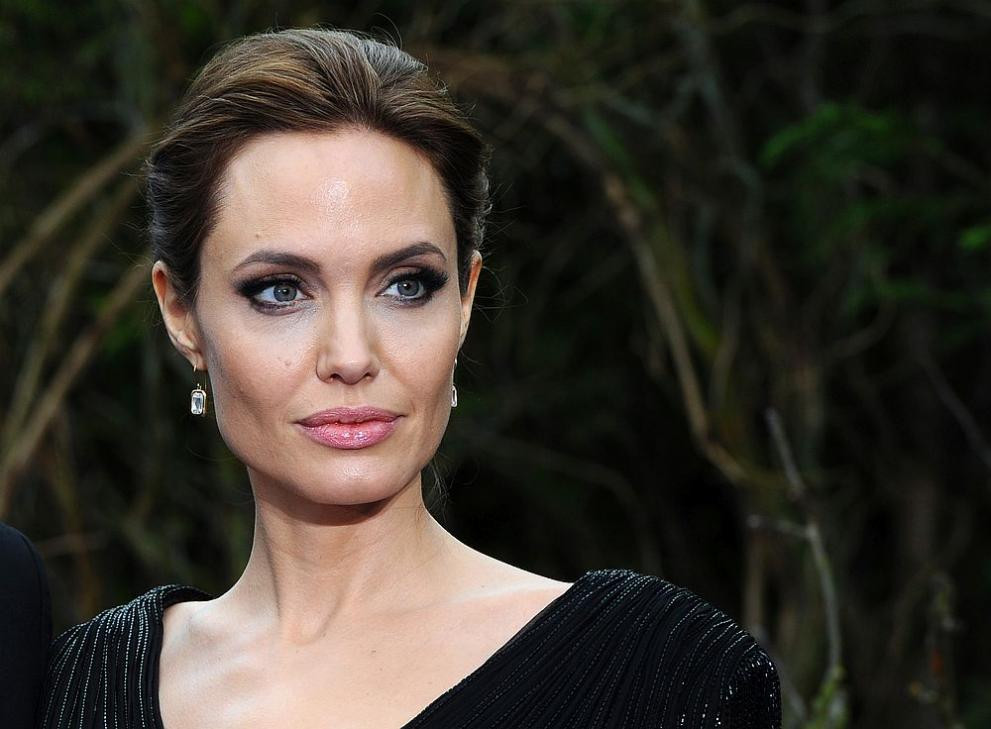 Откри ли Брад Пит тайния тъпкач на Анджелина Джоли?