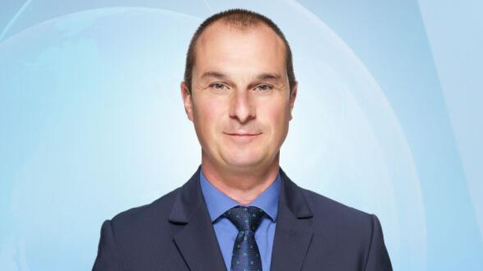 Петър Бакърджиев стана за резил