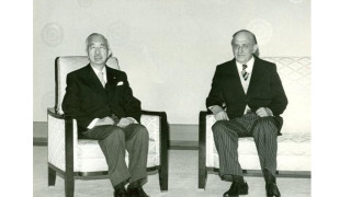 Тодор Живков си навлича гнева на Брежнев заради сближаването с японския император Кирохито