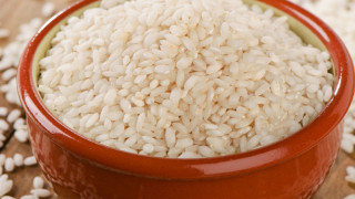 Българският пазар е залят от фалшив ориз. Ето как да го разпознаете!