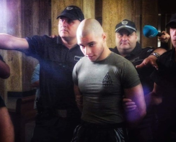Изрод и половина! Прокурорският син от Перник към жертвите си: Който проговори, е мъртвец! Изрод и половина! Прокурорският син от Перник към жертвите си: Който проговори, е мъртвец!
