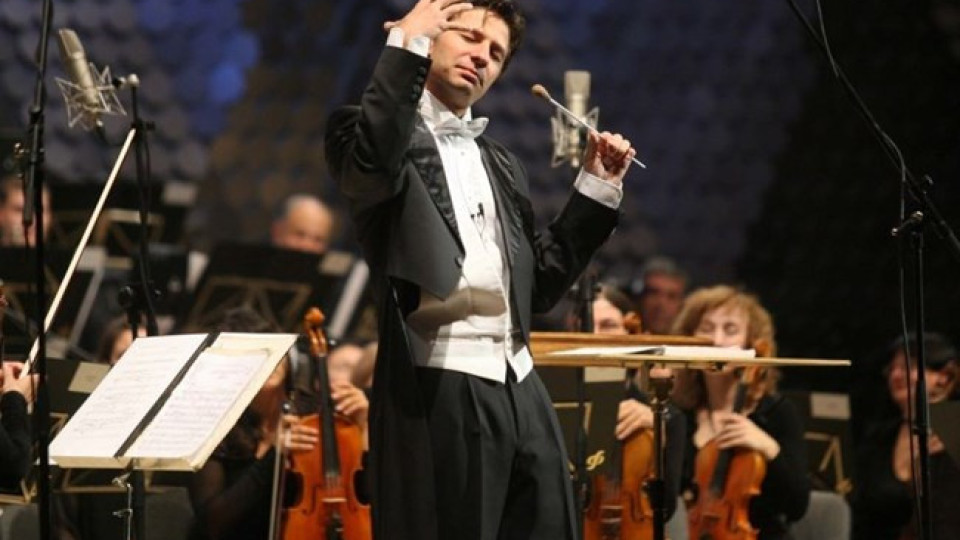 Концертът на Максим Ешкенази обещава да е експлозия от красива музика и забележителни жени