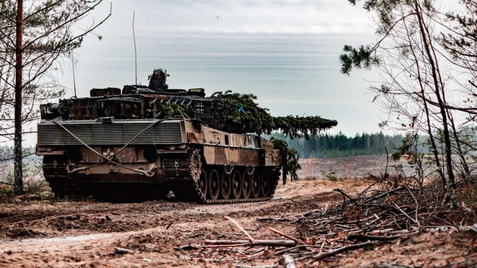 Немските танковете Leopard 2 вече са на фронта (ВИДЕО)