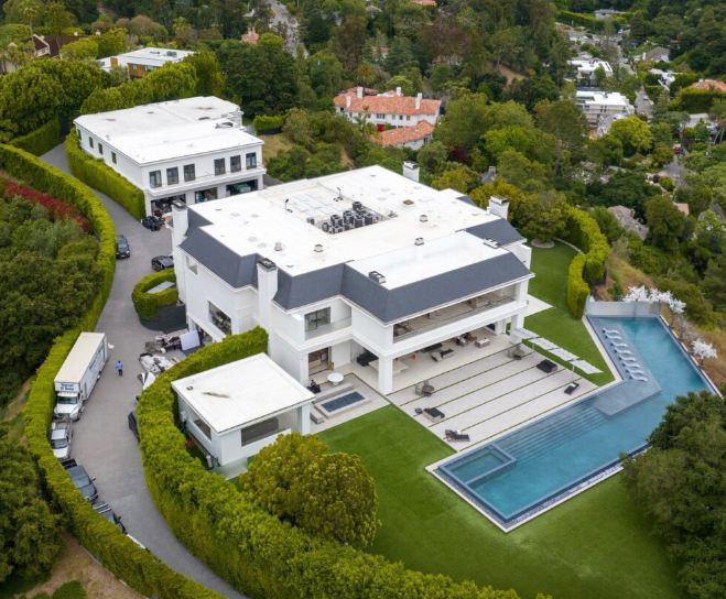 Дженифър Лопес и Бен Афлек се нанасят в ново луксозно имение (Ще се ширят  разкош за 61 млн – Снимки)