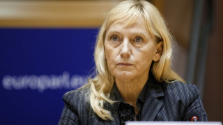 160 000 лева: КПКОНПИ се отказва от иска срещу Елена Йончева