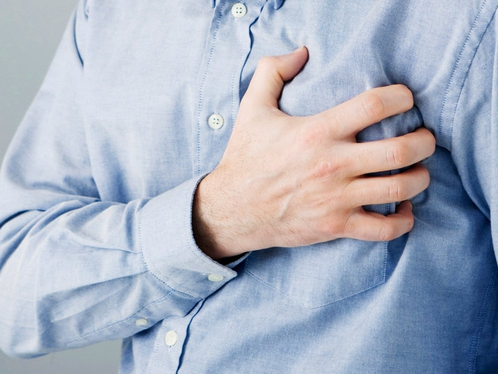 Месец преди инфаркт, тяло ви предупреждава с тези 4 сигнала