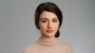 "Надрусан" поглед, потни мишници и похот: Скандални СНИМКИ на младата Лена Бориславова взривиха нета!