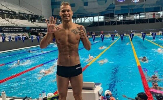 Плувецът Антъни Иванов връща 100 бона на федерацията